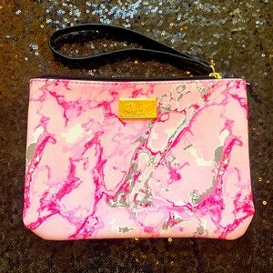 Betsy Johnson Floral crossbody/wristlet